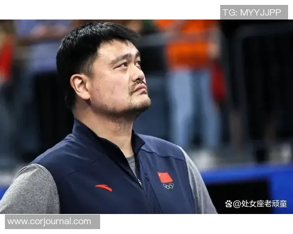 姚明的传奇之路：从篮球场上的巨人到全球体育文化的象征