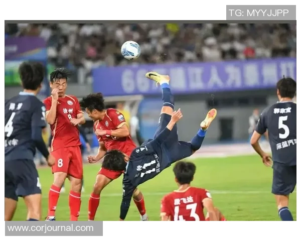 11月20日足球明星盛典回顾球场上的传奇瞬间与精彩表现